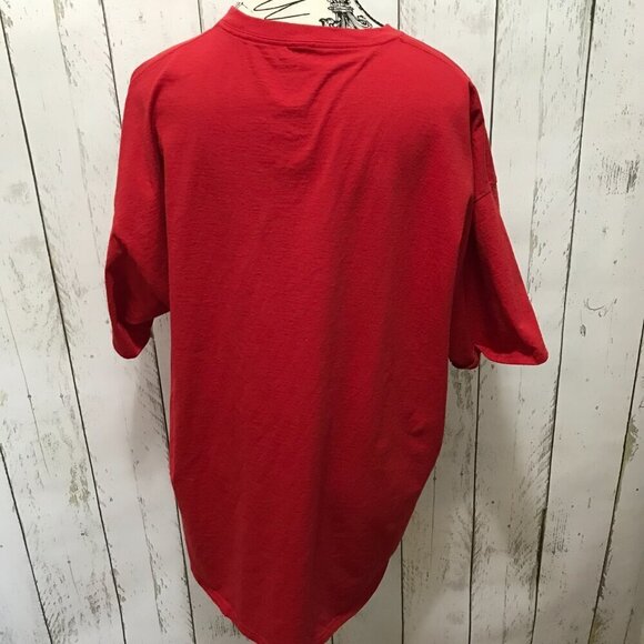 Disney Mom Minnie Mouse red t-shirt in XL, 100% cotton and great condition - Picture 4 of 8